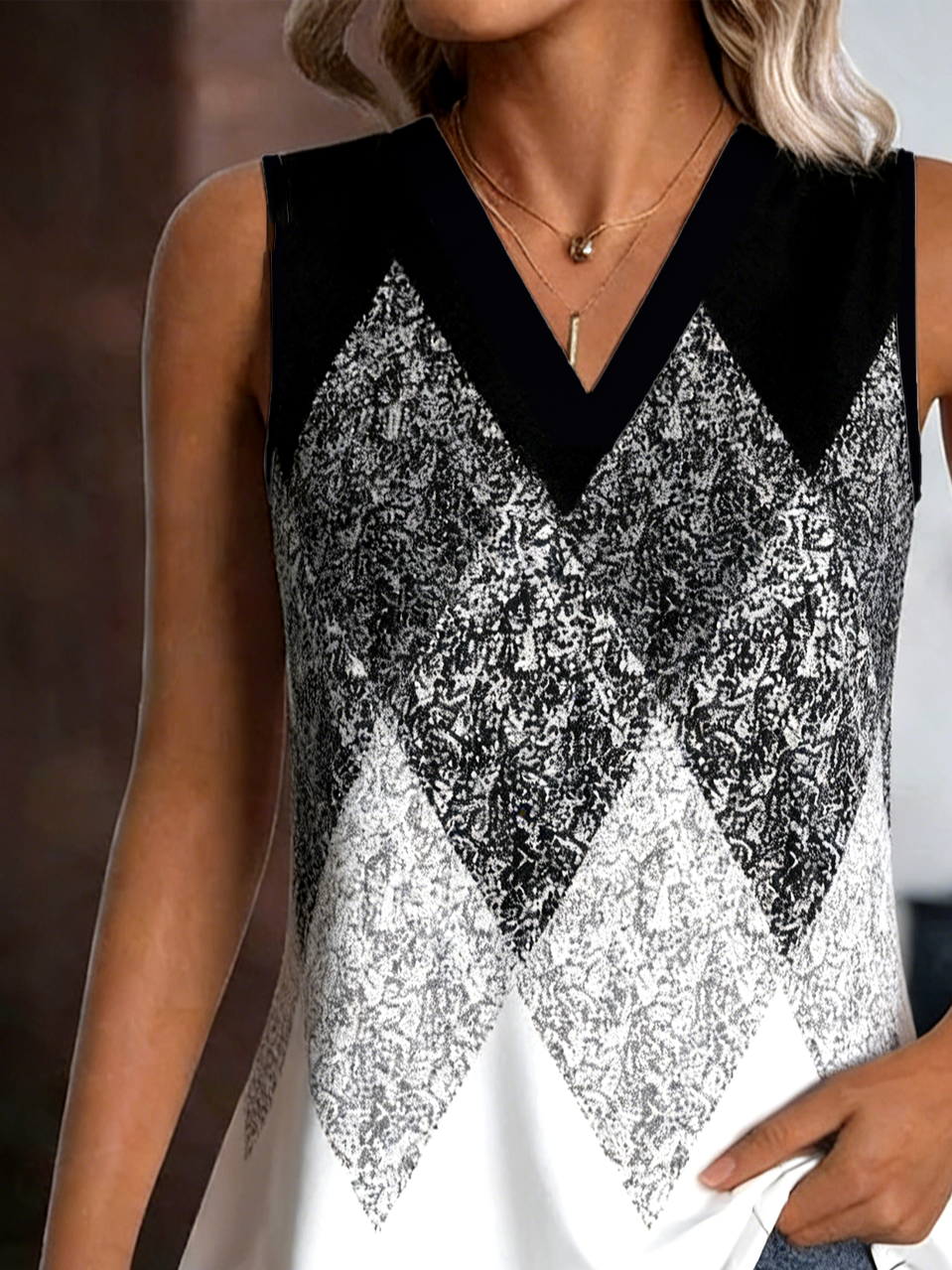 Loose Casual Gradient Pattern V Neck Tank Top