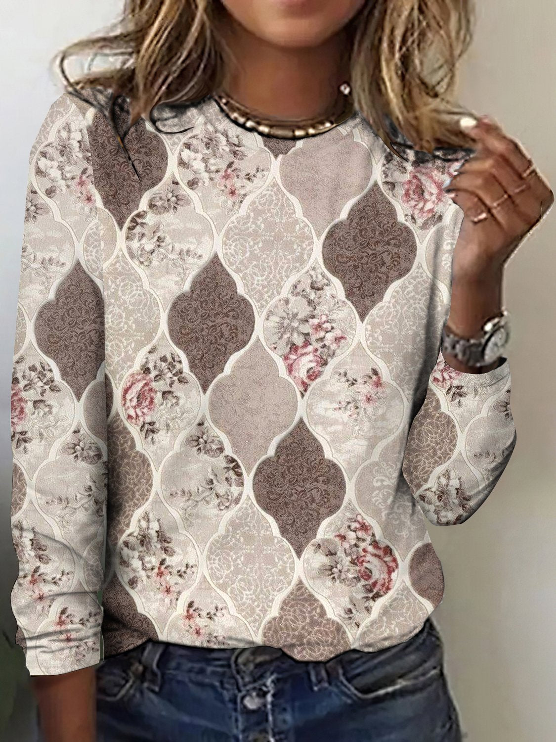 Retro geometric grid floral long sleeved T-shirt
